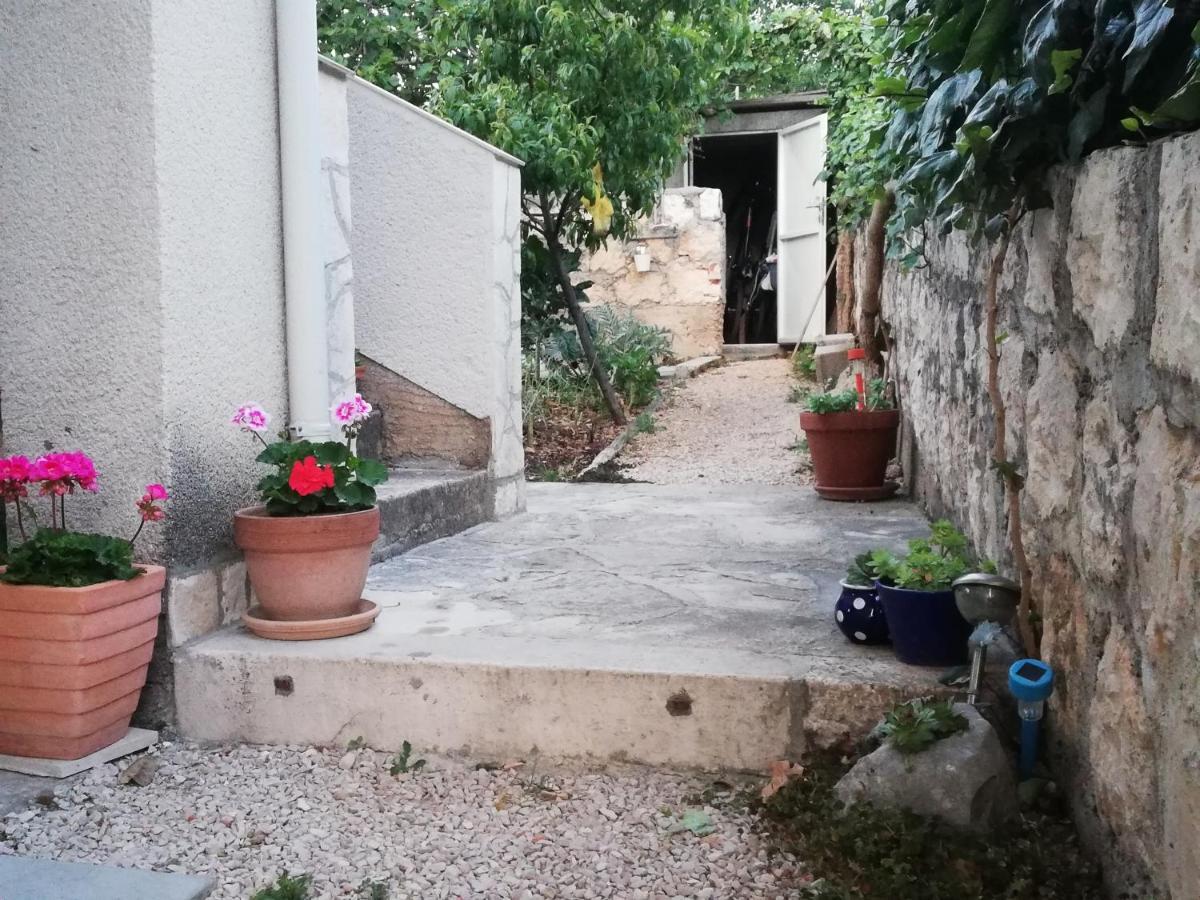 Apartment Dario Grebaštica Kültér fotó